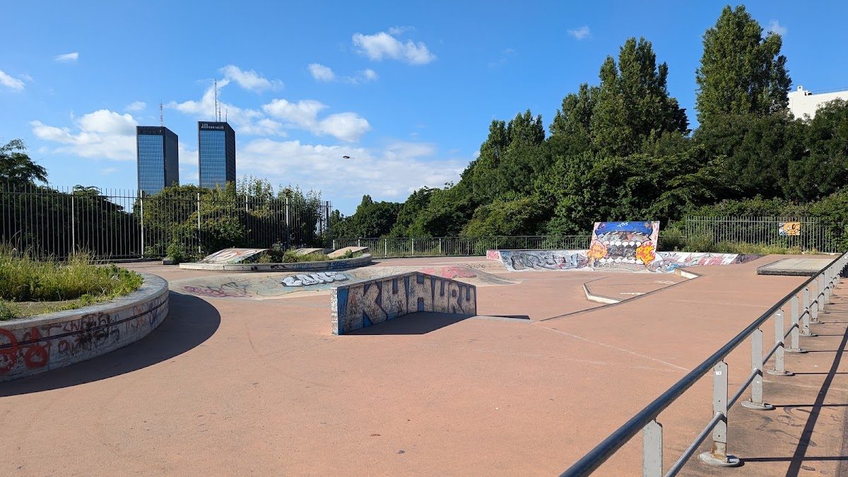 SkatePark des Fougères — rollerblading spot in Bagnolet, France