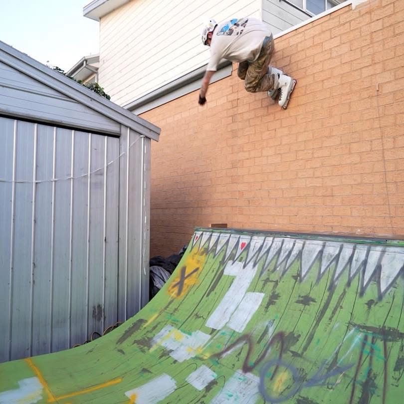 Wallride from the mini at Ragfest 2. 