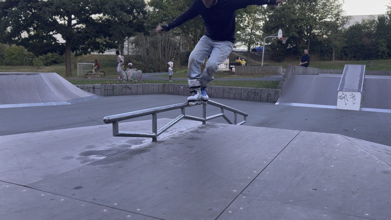 #spot #trick #crew #skatepark #session #competition #friends 
