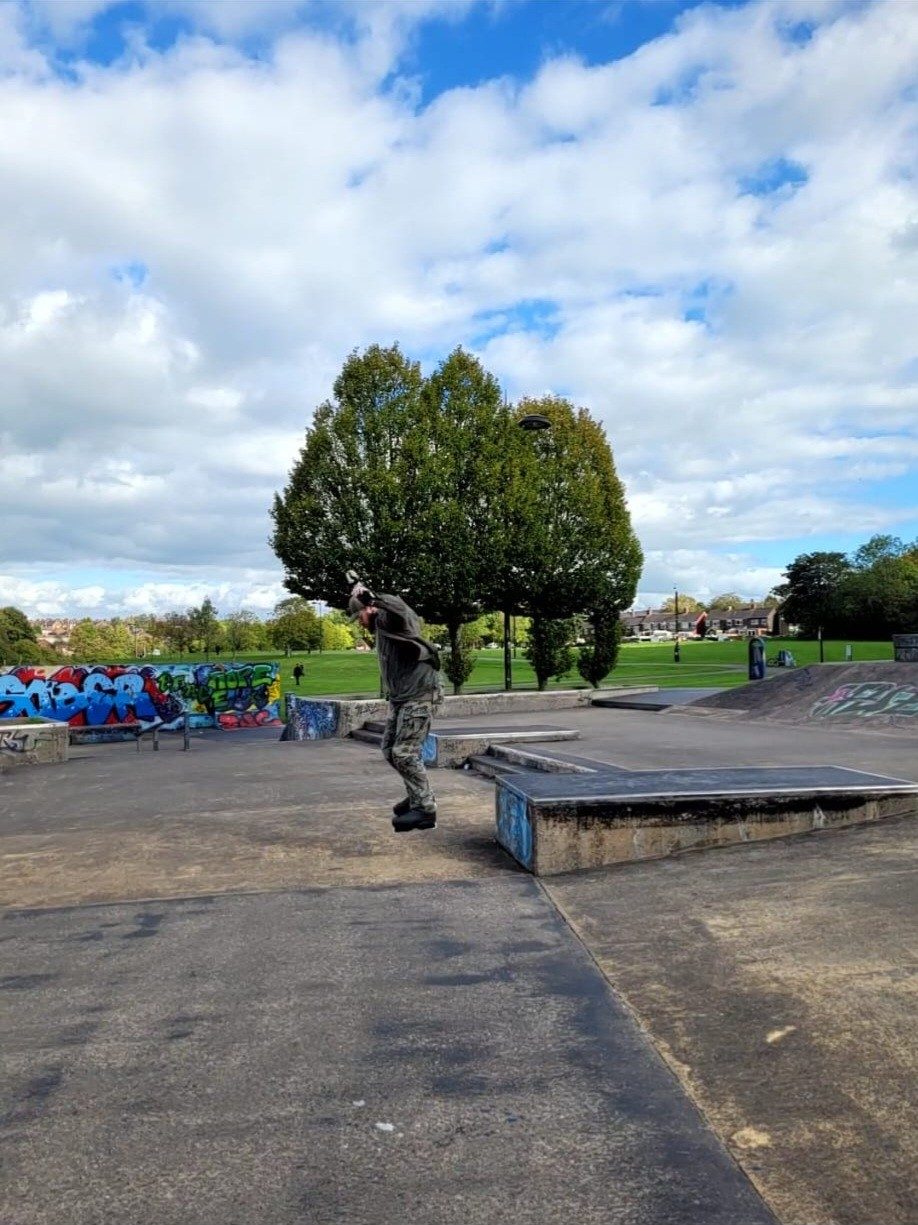 Chill session of drops and stalls #skatepark #session 