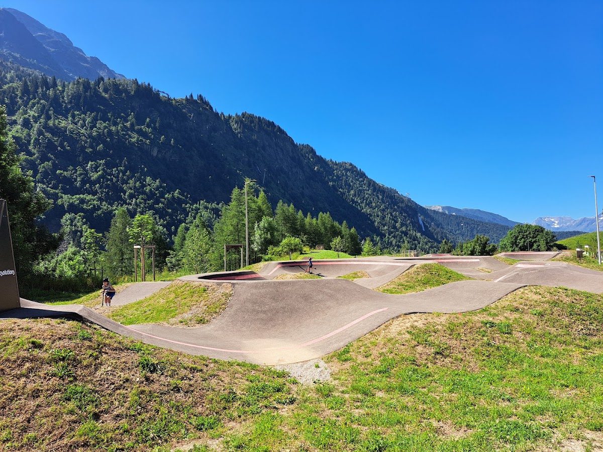 Pumptrack de Vaujany — rollerblading spot in Vaujany, France