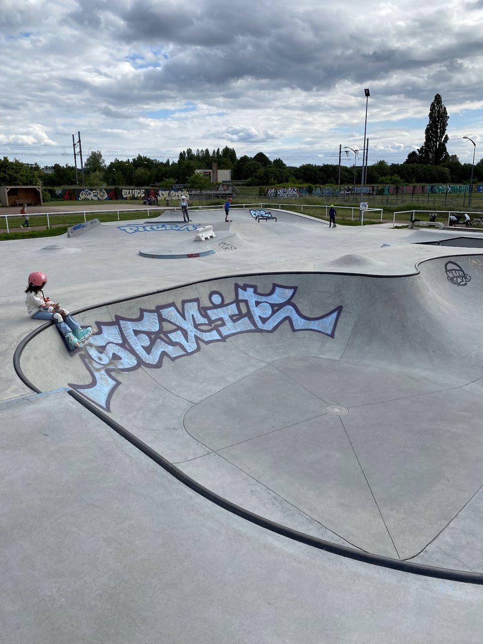 Skatepark de La Riche — rollerblading spot in La Riche, France