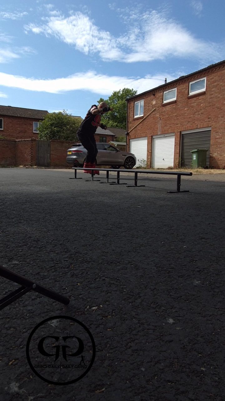 Warming up🌶 #crew #trick #session #friends #spot 