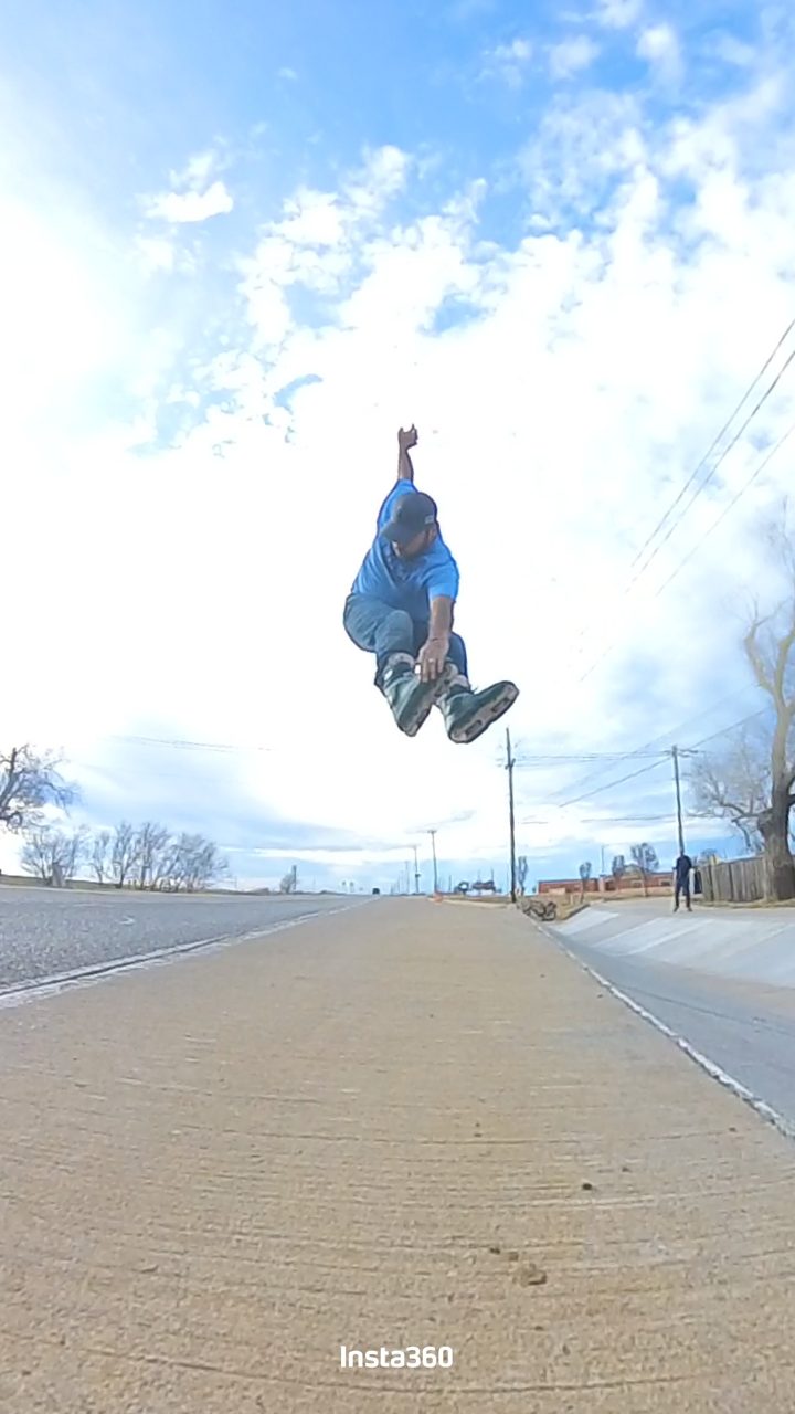 Side lane gap from ditch to road. 180 cross rocket!!!