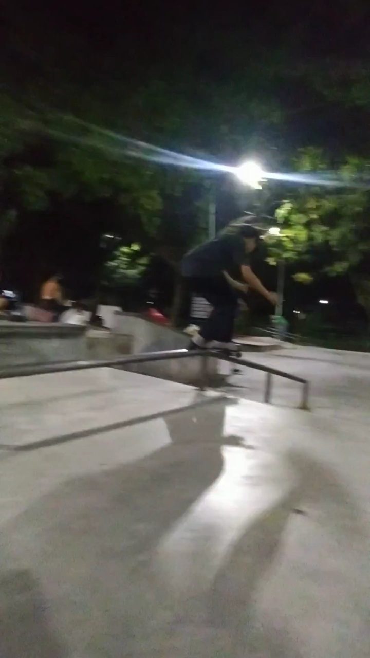 
🫰 #spot #trick #crew #skatepark #session 