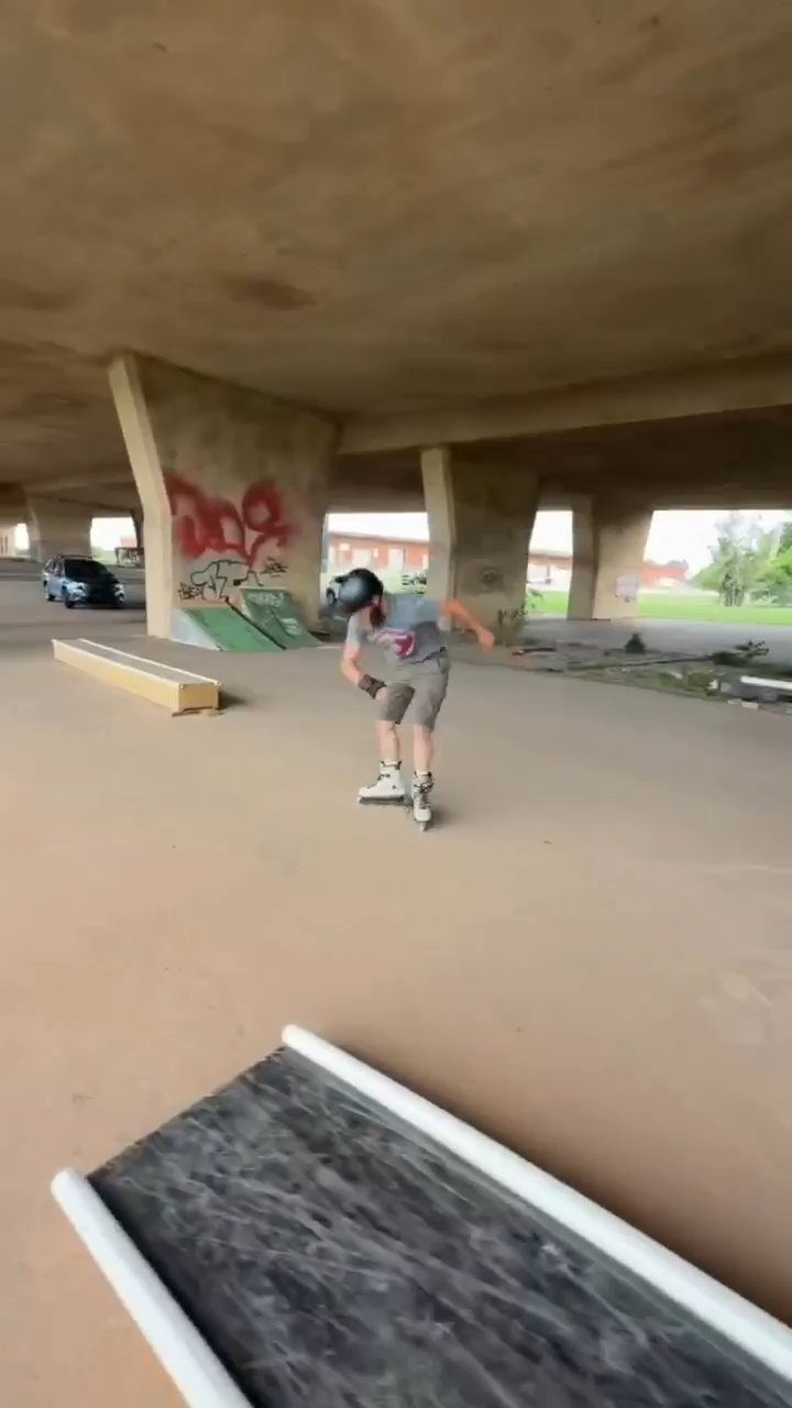 Rollerblading clip