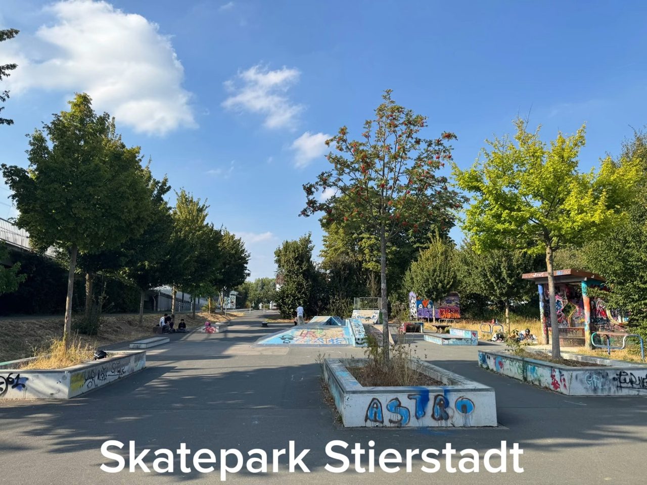 Stierstadt Skatepark Germany 
USD Sway 
Crew Session 
#trick #soul #box #crew #competition #friends 