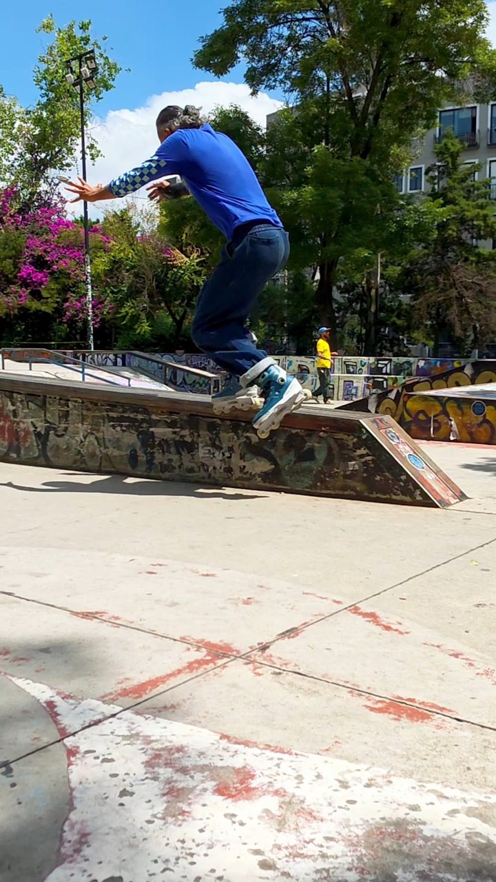 Mizou en el Cajón de Skatepark Parque Lira #spot #trick #skatepark 