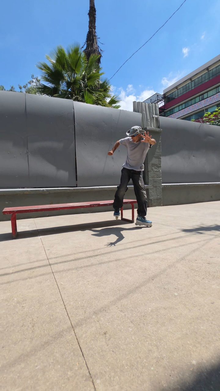 Outspin Mizou Ex Skatepark Barrio San Antonio CDMX #spot #trick #session 