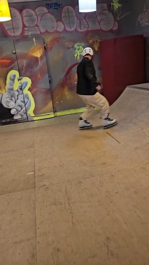 Skatehalle Wiesbaden — rollerblading spot in Wiesbaden, Germany