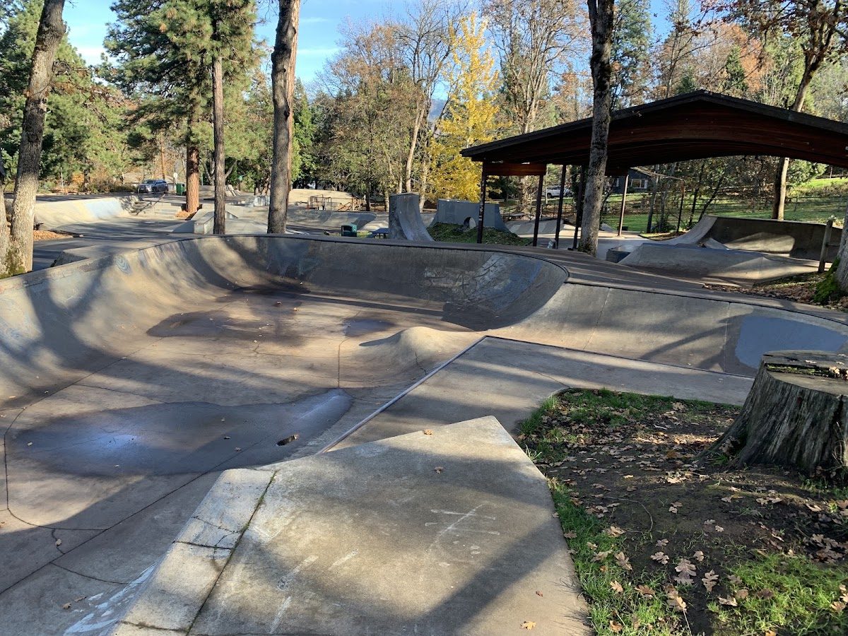 Hood River Skate Park — rollerblading spot in Hood River, USA