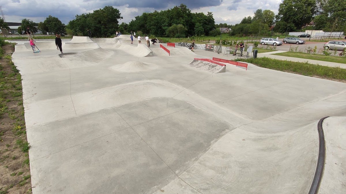 Skatepark Beringen — rollerblading spot in Beringen, Belgium