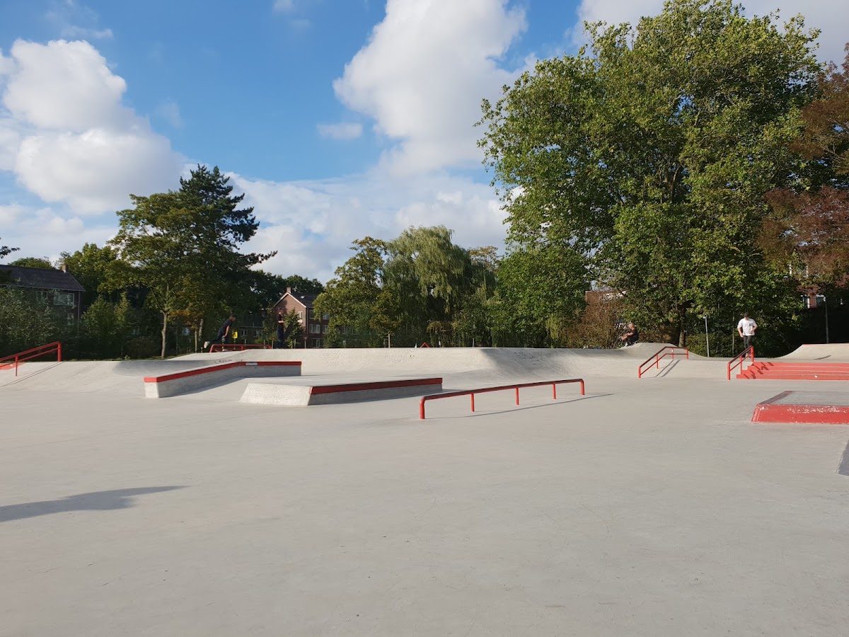 Skatepark Rijswijk — rollerblading spot in Rijswijk, Nederland