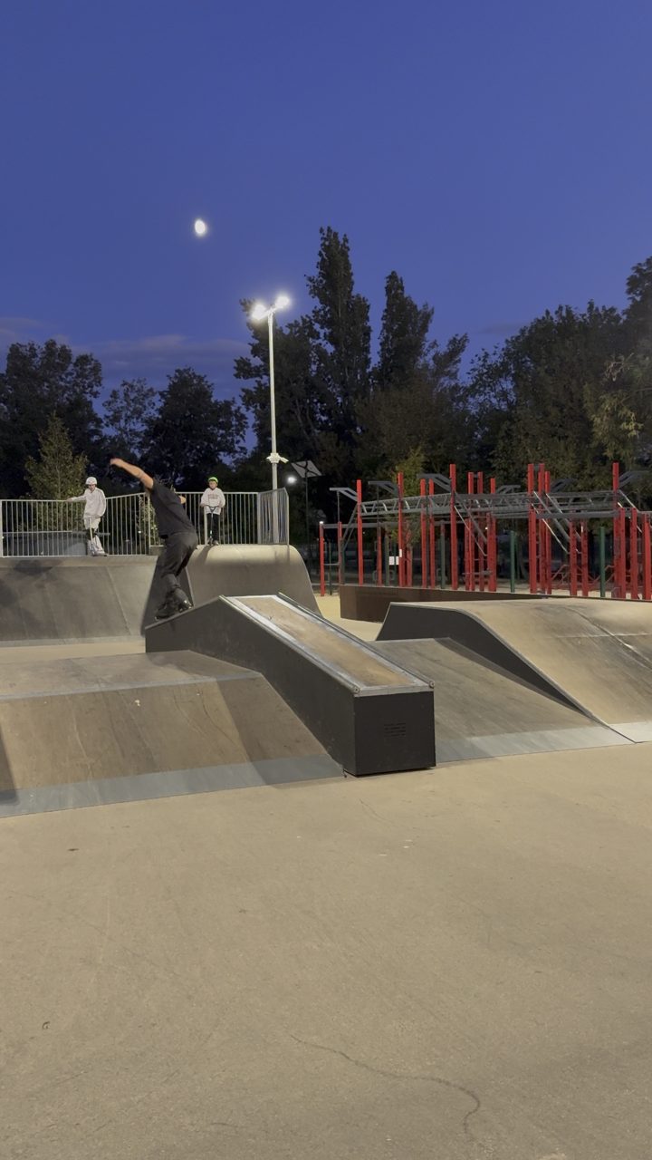 Rollerblading clip