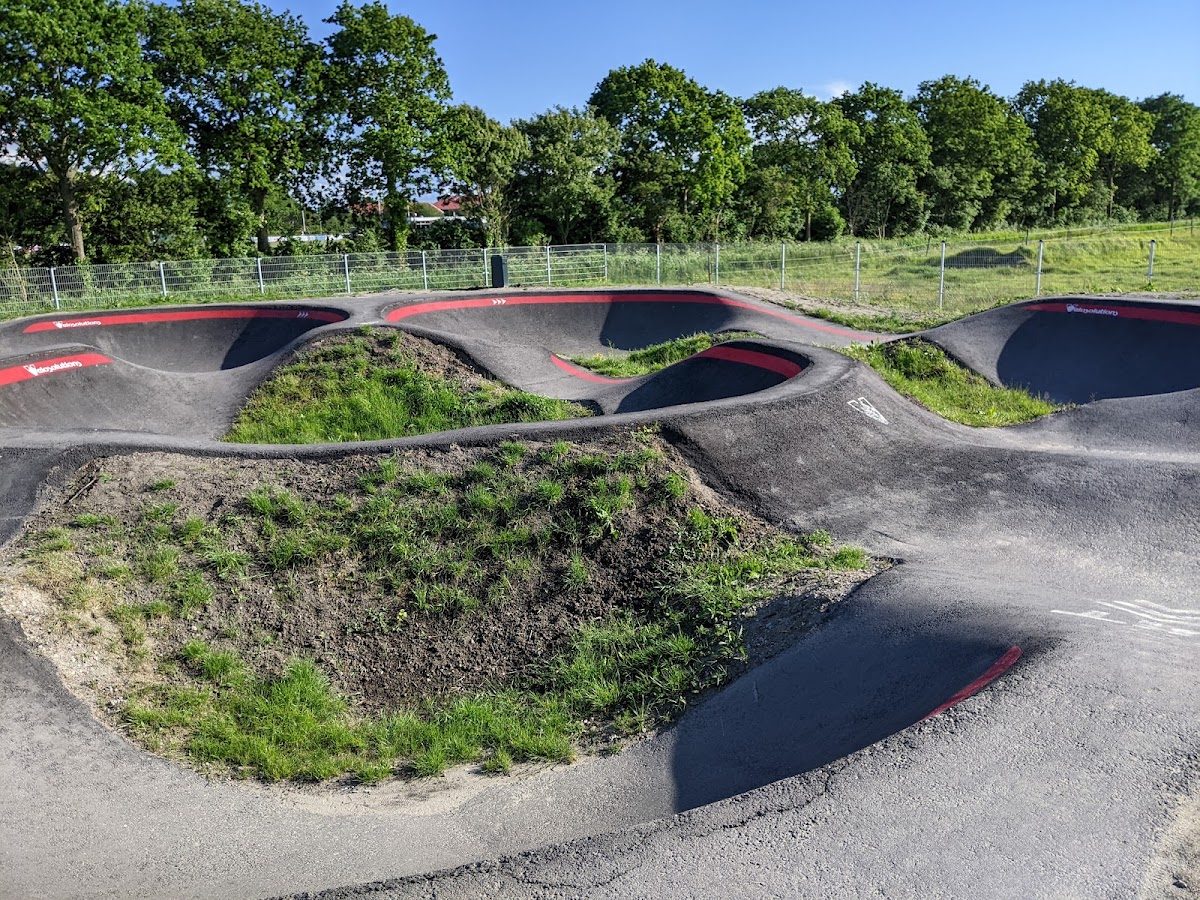 Pump Track Domburg by Velosolutions — rollerblading spot in Domburg, Nederland