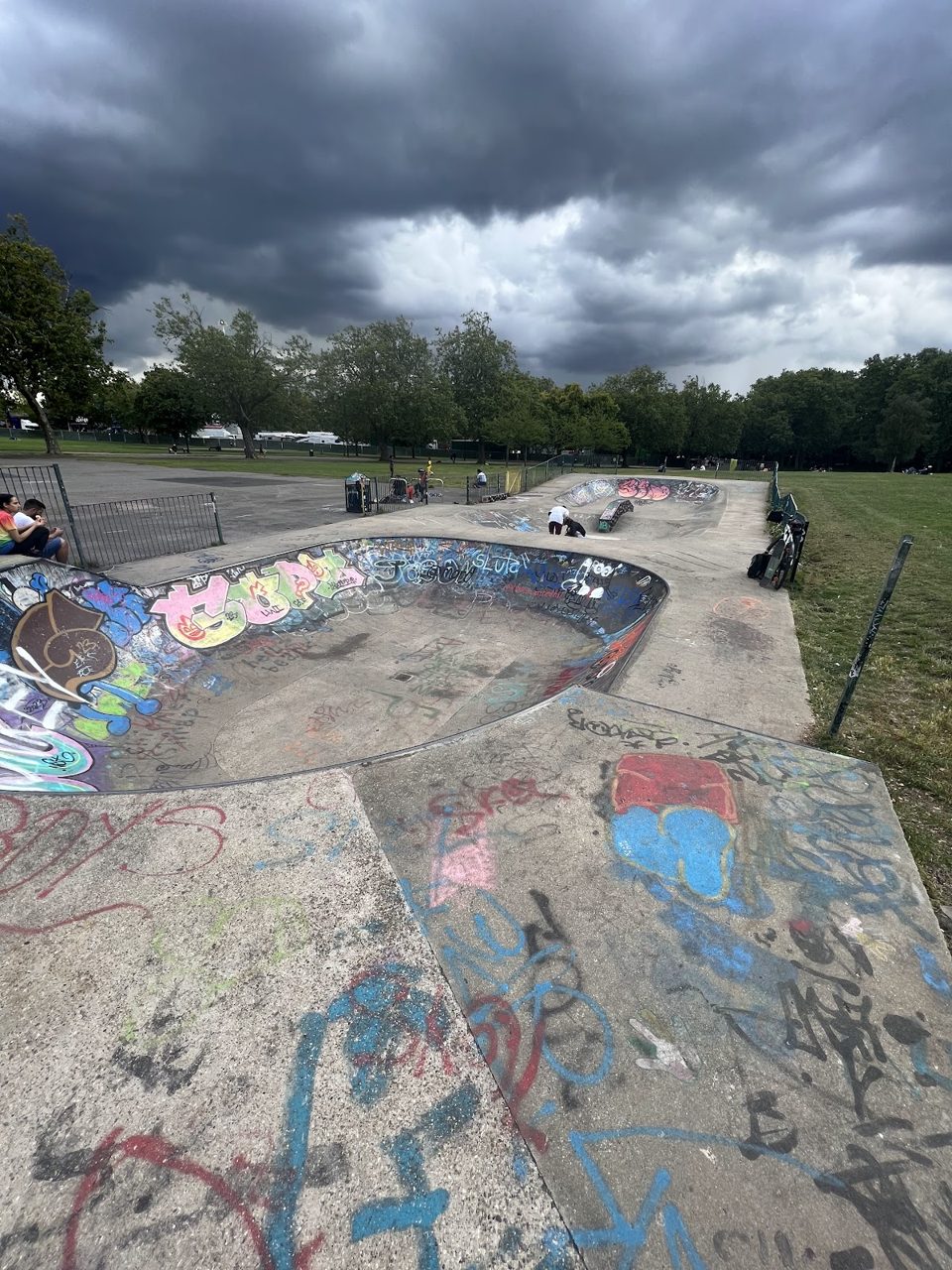 Finsbury Park Concrete Skatepark & Bowl — rollerblading spot in London, UK