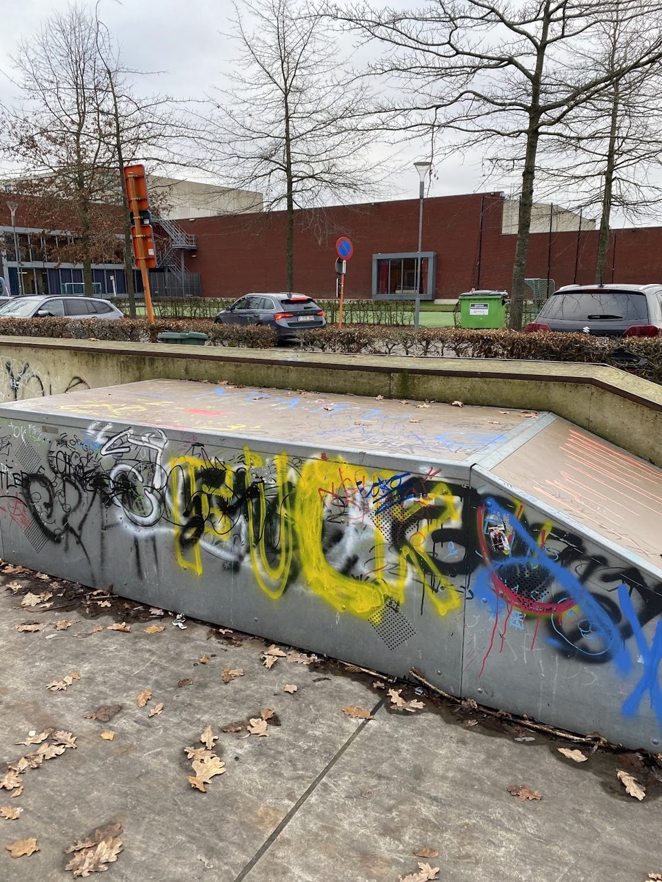 Petit Paris skate terrein sint-gillis( bij dendermonde) — Dendermonde, Belgium