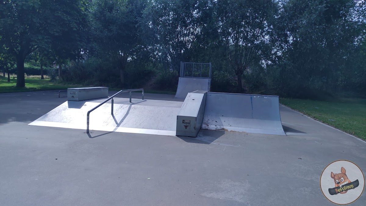 Skatepark Oostkamp — Oostkamp, Belgie