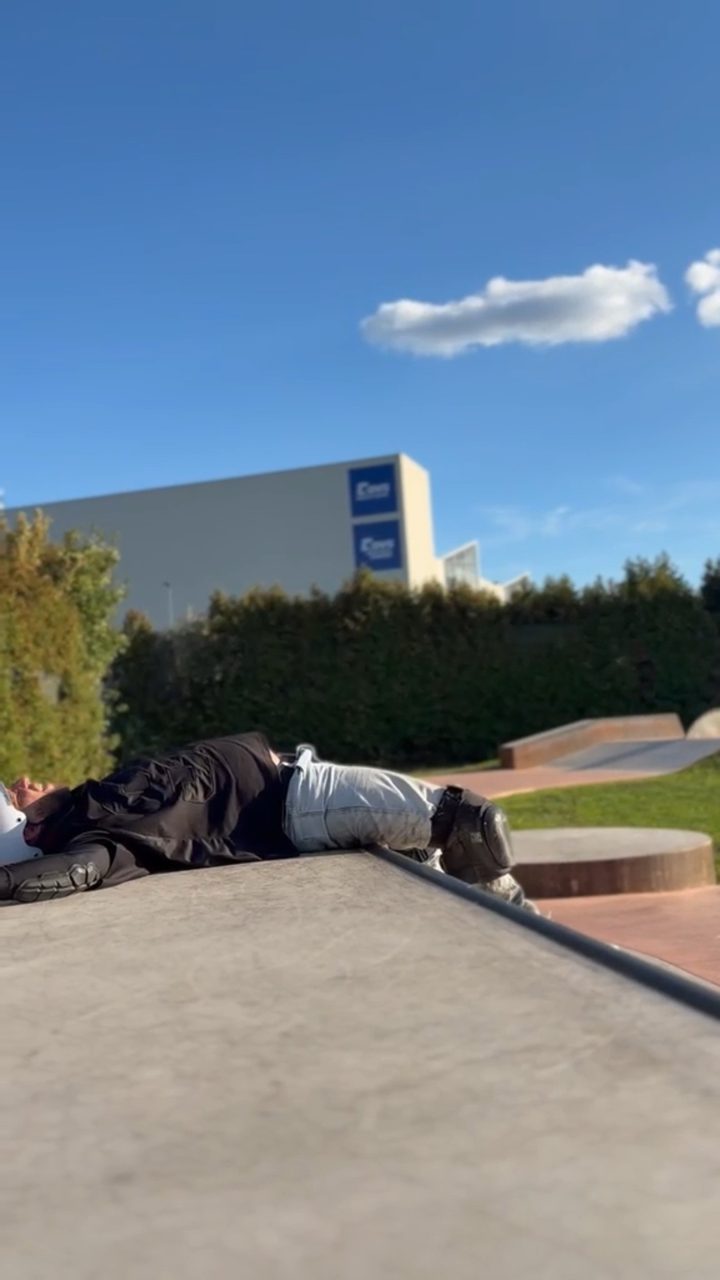 Wieder ne geile Session mit den Jungs zwei Skate Parks getestet freu mich auf die nächsten Wochenenden und Danke an meine Crew Kollegen Isao mein Soul wird immer besser 🫡 #trick #crew #skatepark #session #competition #friends 