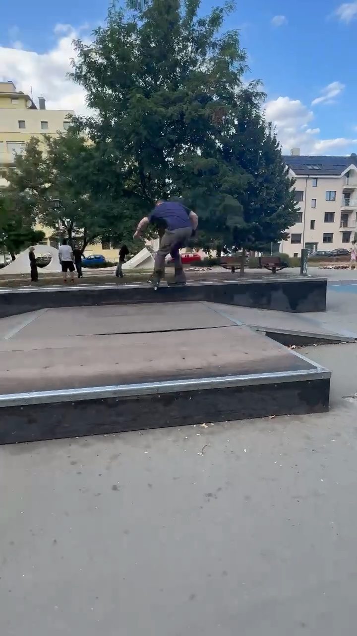 Rollerblading clip