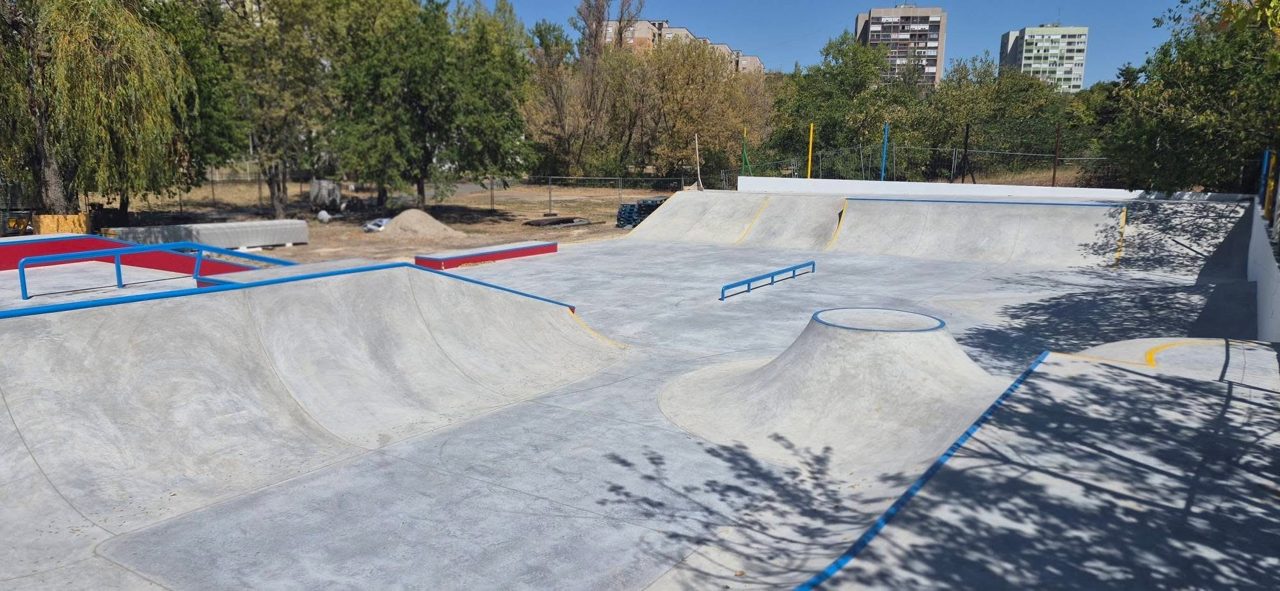 Békásmegyer skatepark — Budapest, Magyarország (photo 3)