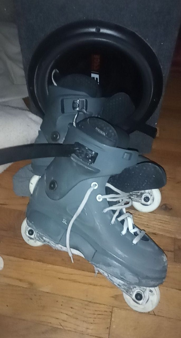 Rollerblading clip