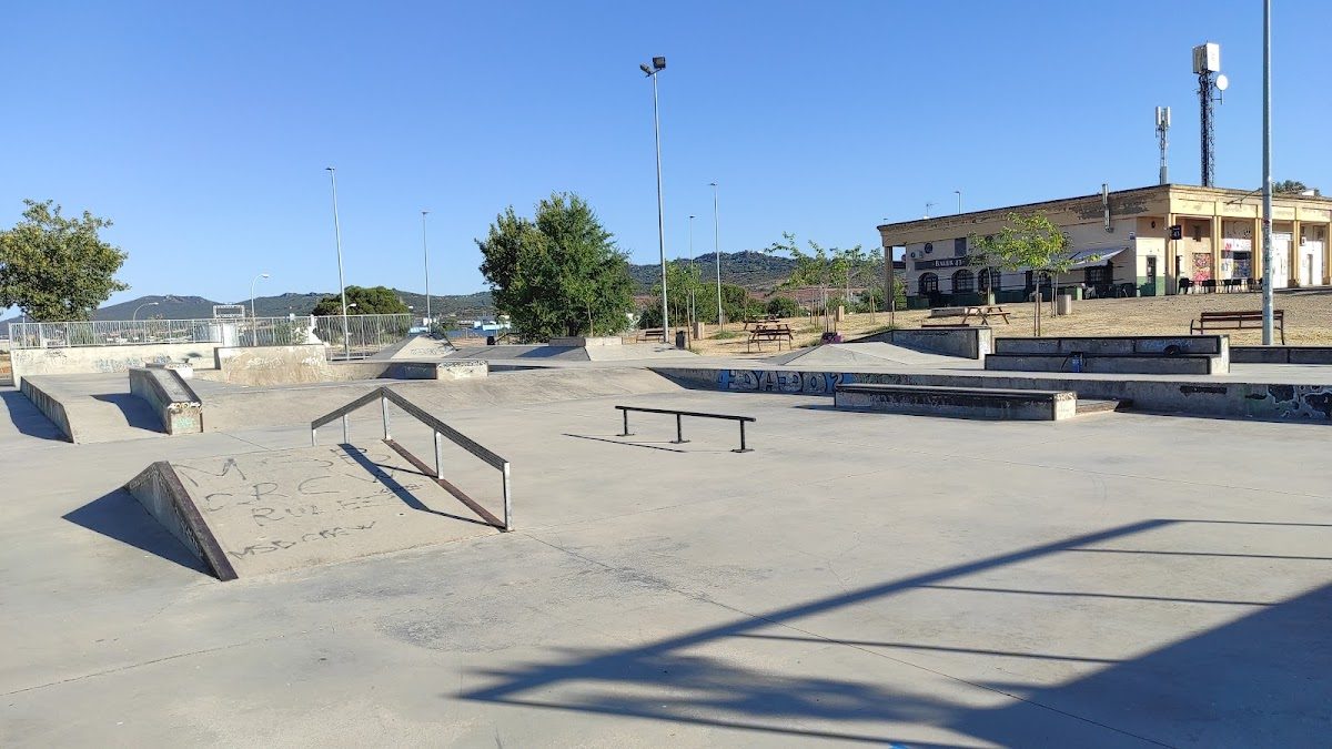 Mejostilla Skatepark — rollerblading spot in Cáceres, Spain