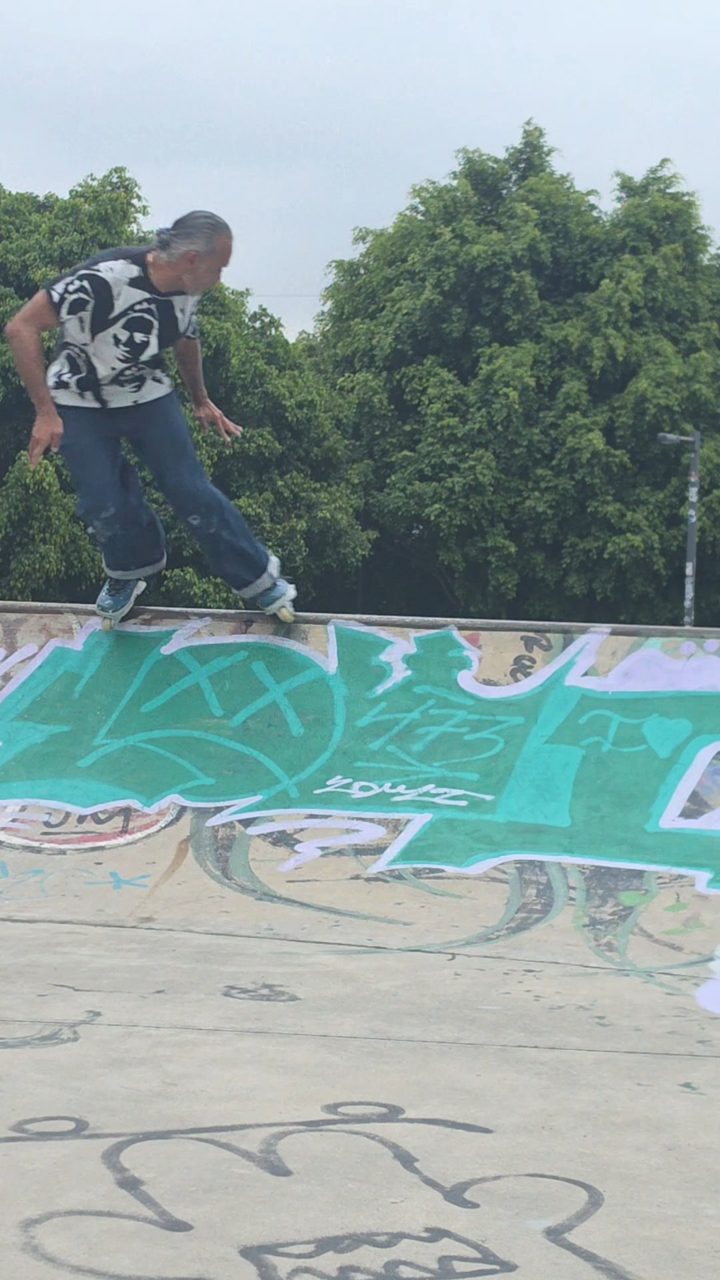 Skatepark Atlantis. Copping Backside.