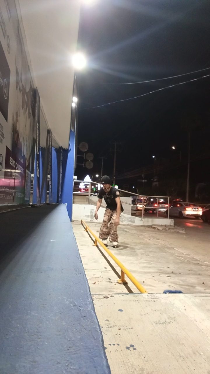 Bro, I don't really have any tricks, but I keep practicing. Xdxdxdxd