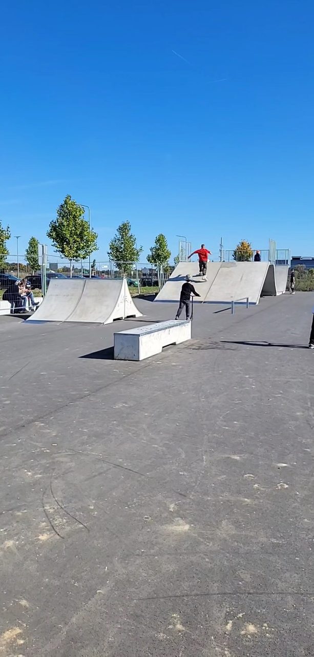 Rollerblading clip