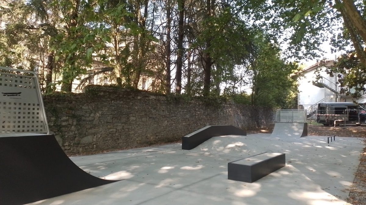 Skatepark en Irun — rollerblading spot in Irun, Spain