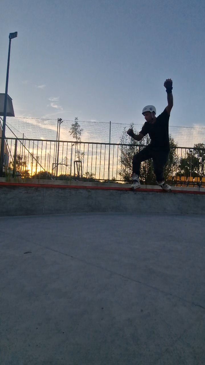Rollerblading clip