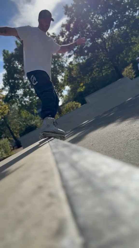 Rollerblading clip