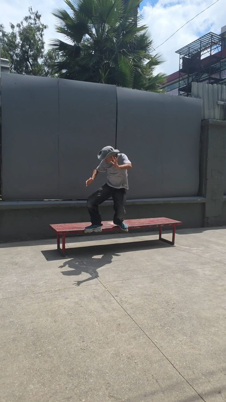 Mizou 180. Session en Ex Skatepark Barrio San Antonio #spot #session 