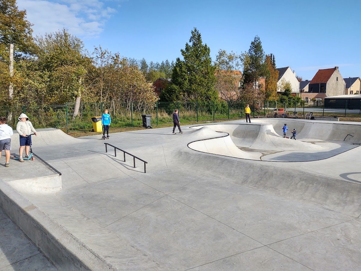 Skatepark Wetteren — rollerblading spot in Wetteren, Belgium