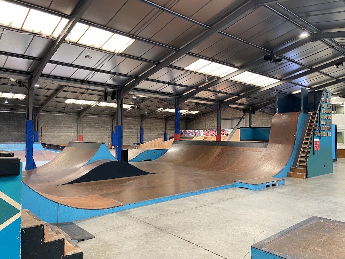 Skatepark Le Hangar — rollerblading spot in Saint-Herblain, France