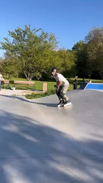 soul grind on box #spot #skatepark #session 