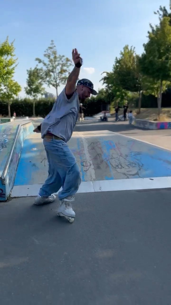#session #friends #city #competition #spot #trick #skatepark #crew 