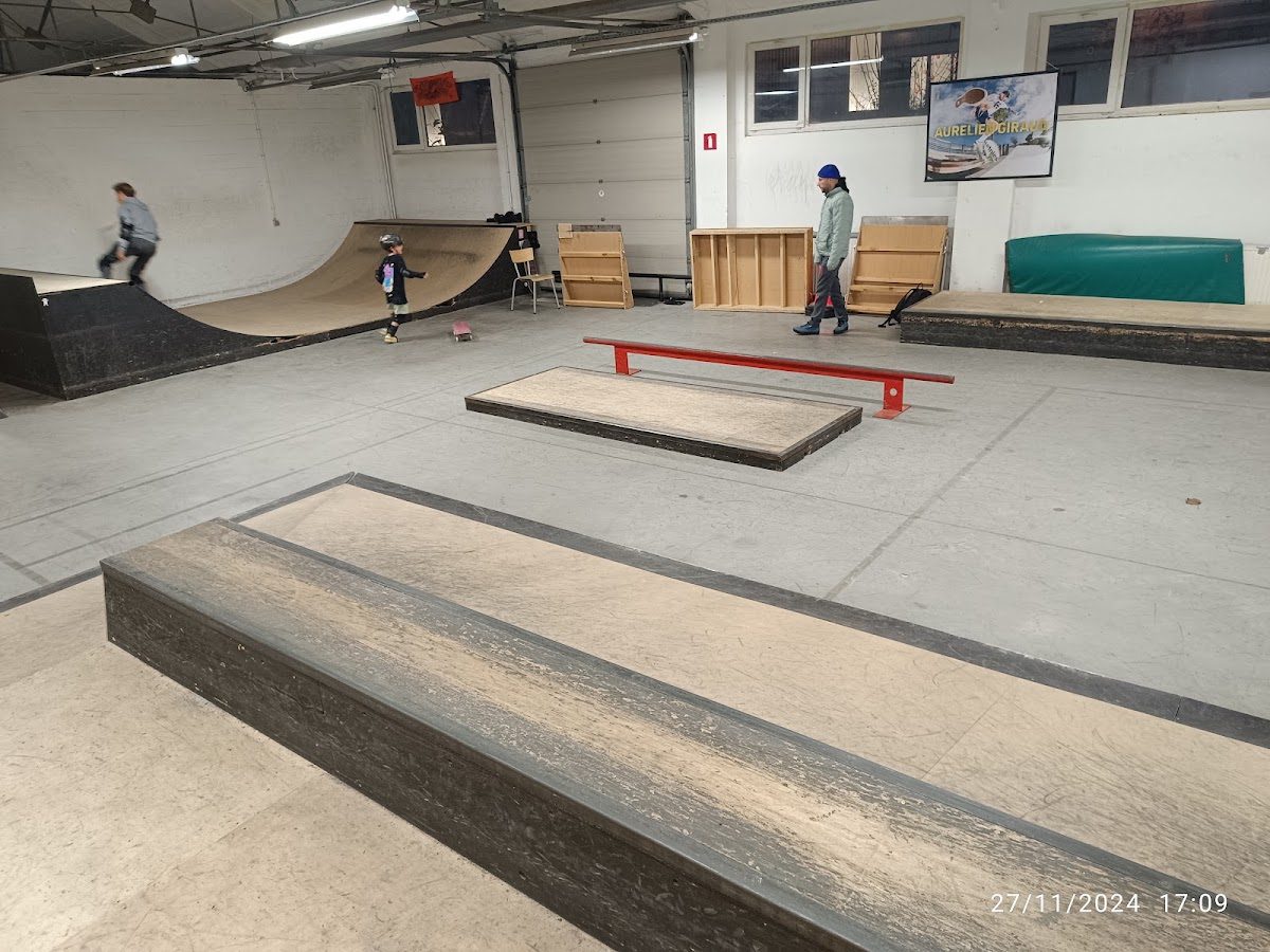 Skatepark Asiat Vilvoorde — rollerblading spot in Vilvoorde, Belgium