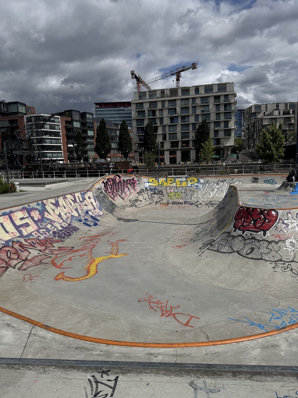Skatepark de lAllée du Kaai — rollerblading spot in Brussels, Belgie