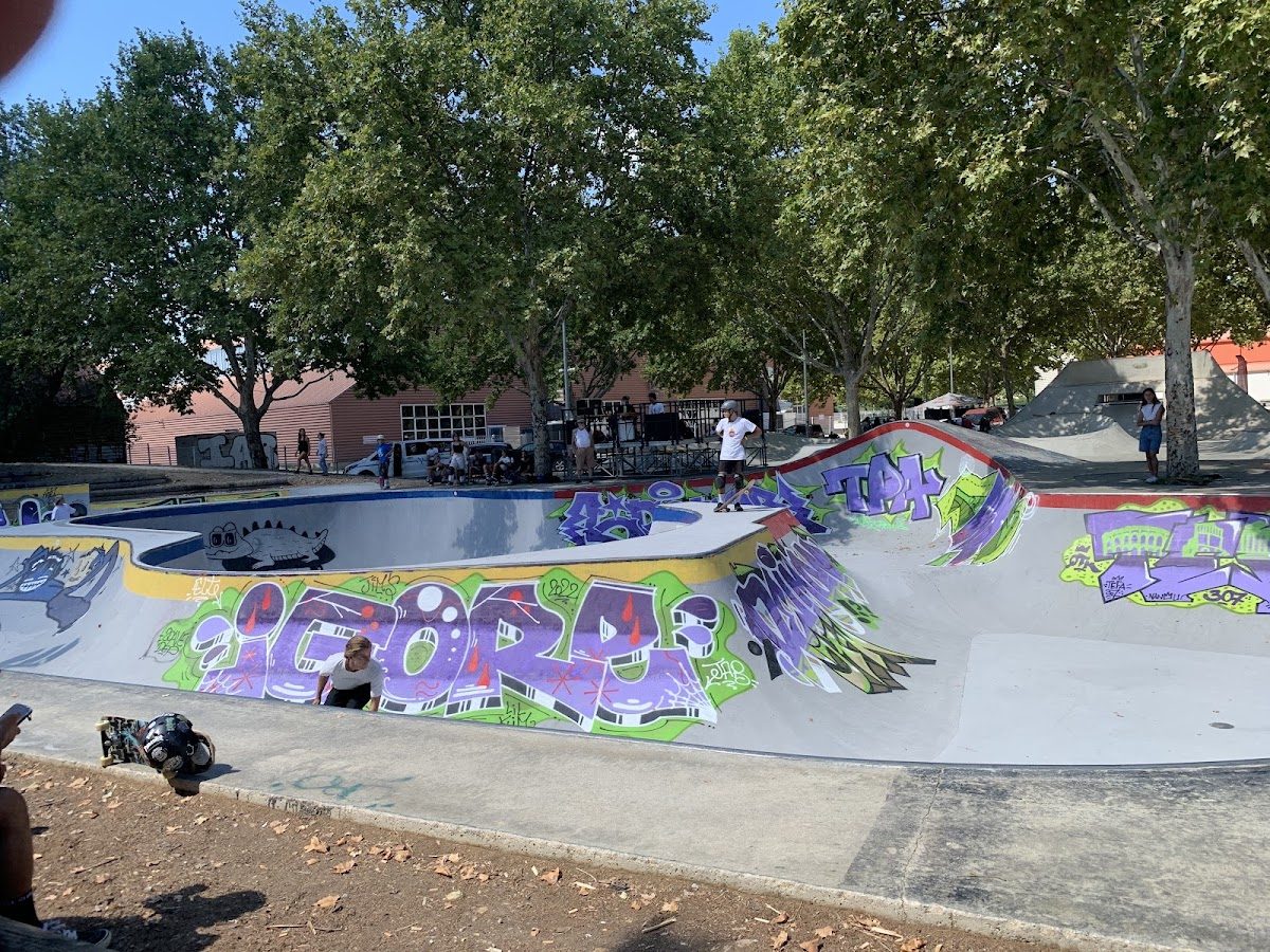 Skatepark de Nîmes — rollerblading spot in Nîmes, France