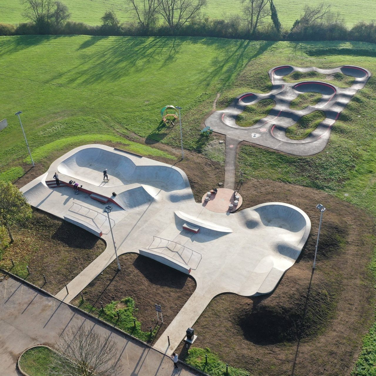 bishops Cleeve — rollerblading spot in Tewkesbury, United Kingdom