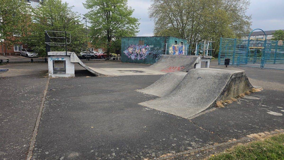 Mitcham Skatepark — rollerblading spot in London, UK