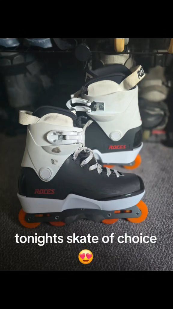 #roces roces hazletons
roces rl2 liners
#kizer kizer element 2 
61mm sutures 
#bones red bearings

#aggresiveinline #blading 