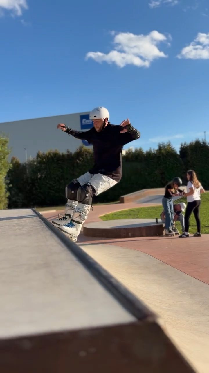 #spot #trick #crew #skatepark #session #competition #friends 