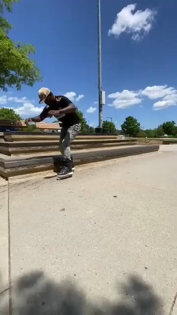 Rollerblading clip