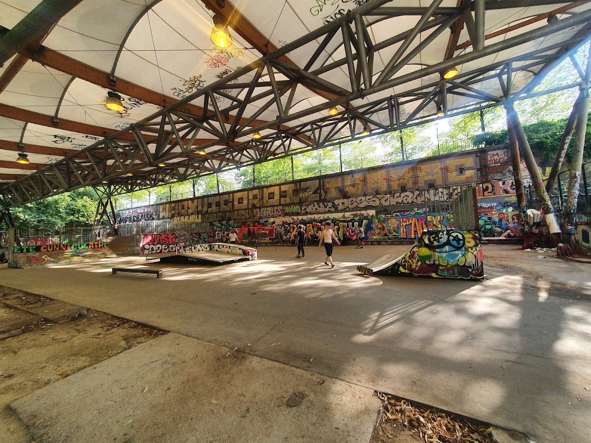 Skatepark de Bercy — rollerblading spot in Paris, France