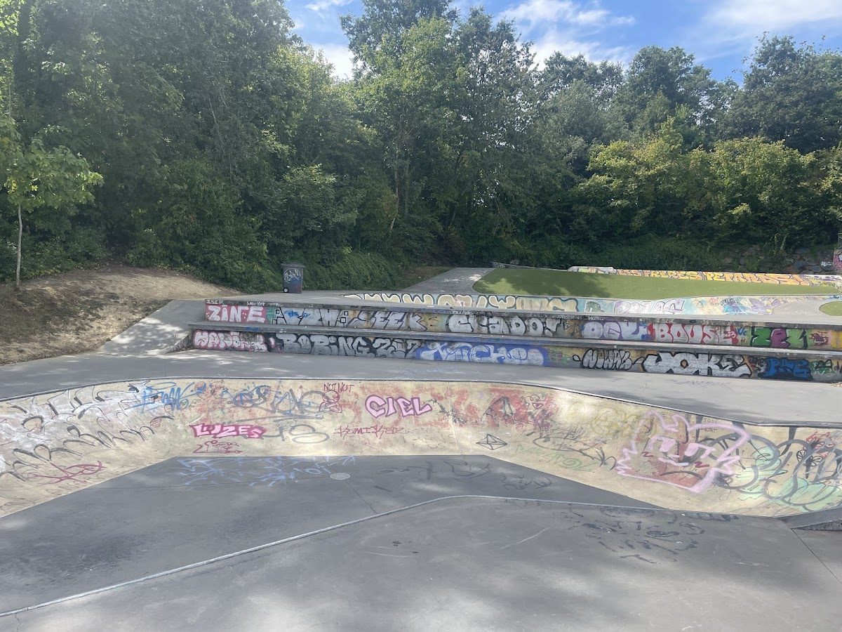 SnakeBowl Longs-Champs — rollerblading spot in Rennes, France
