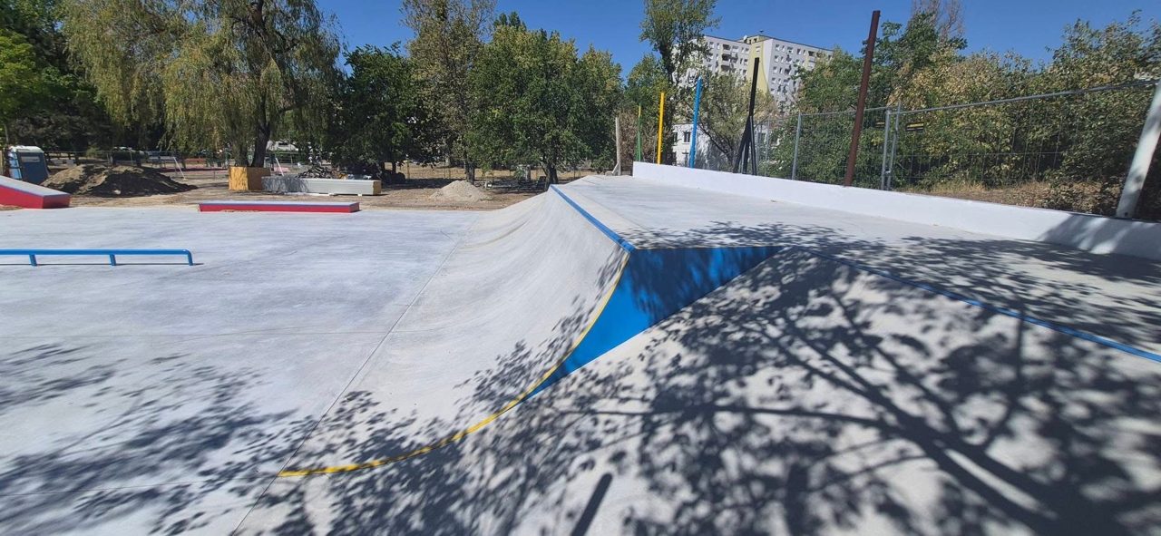 Békásmegyer skatepark — Budapest, Magyarország (photo 7)