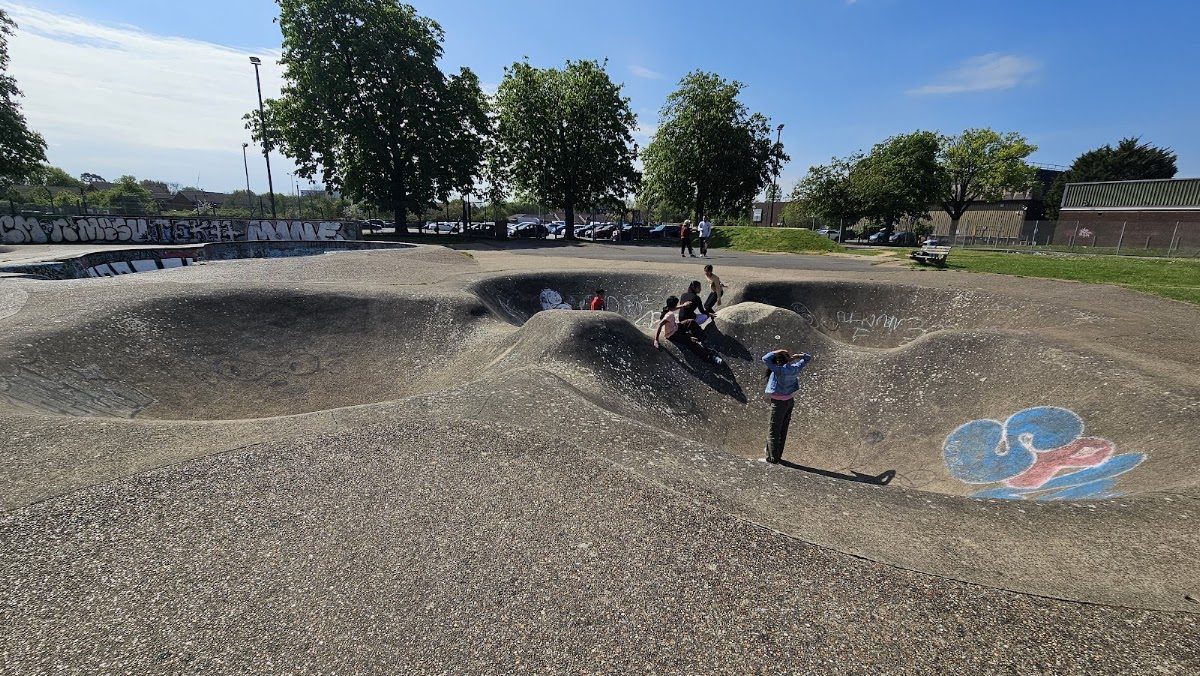 Harrow Skate Park — rollerblading spot in London, UK